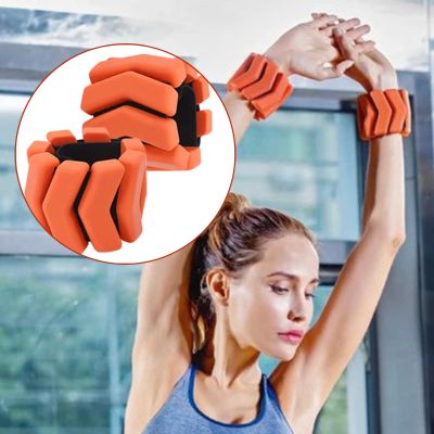 Bracelet lesté sur poignet femme 50 ans ménopause sport et bienêtre